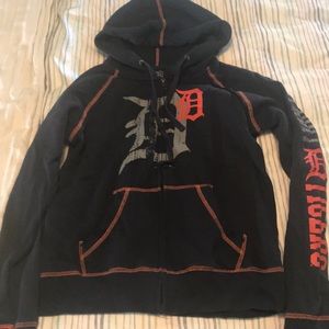 Detroit Tigers zip up